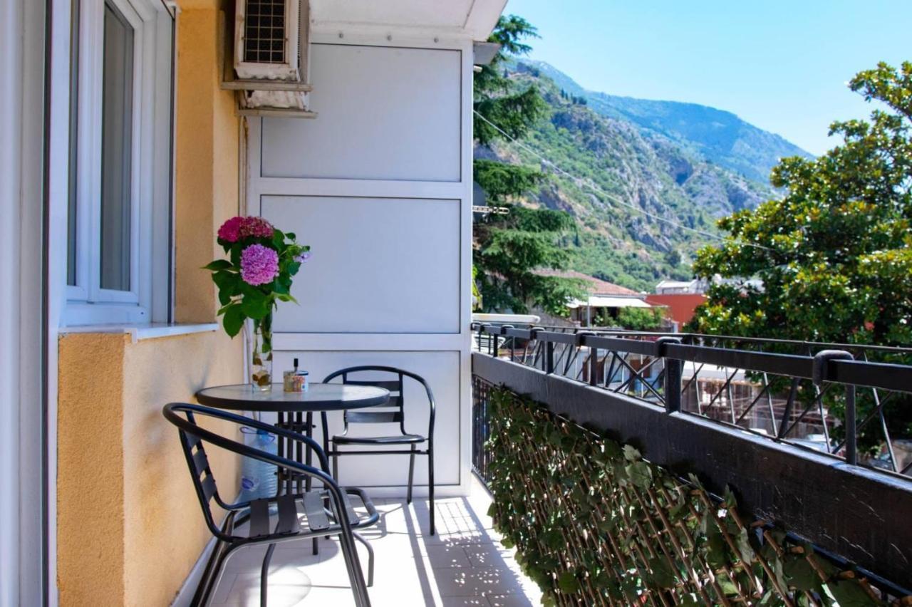Ferienwohnung Campi D'Oro Kotor Exterior foto