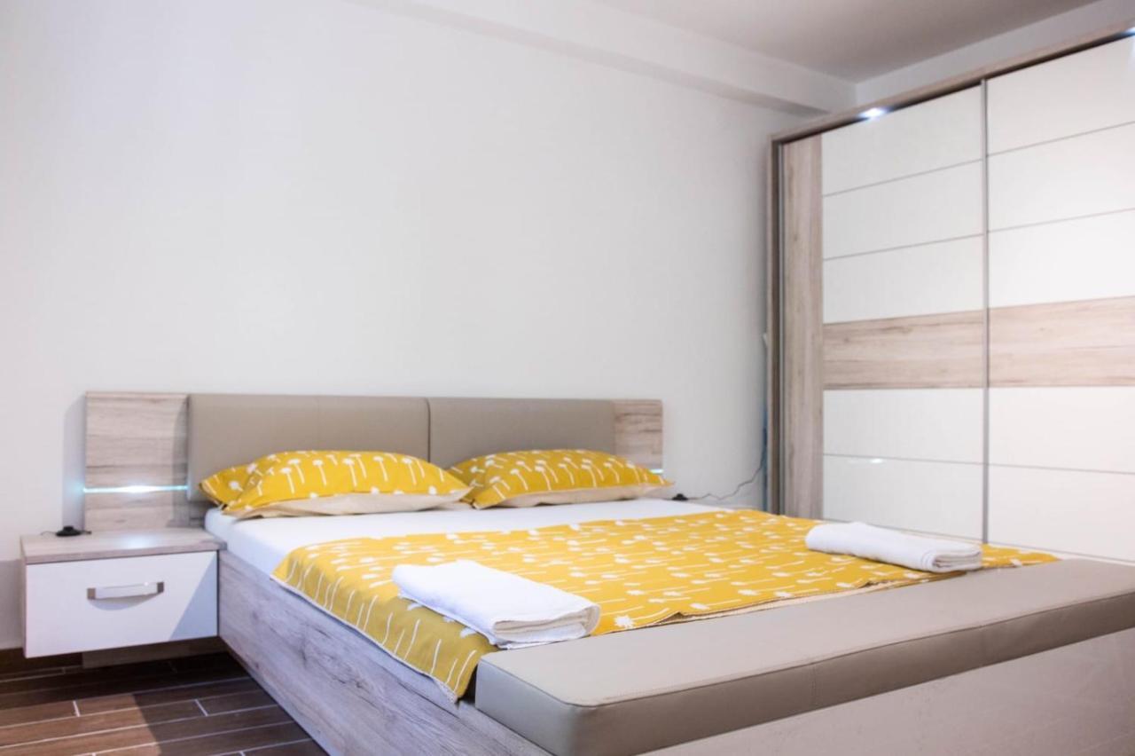Ferienwohnung Campi D'Oro Kotor Exterior foto
