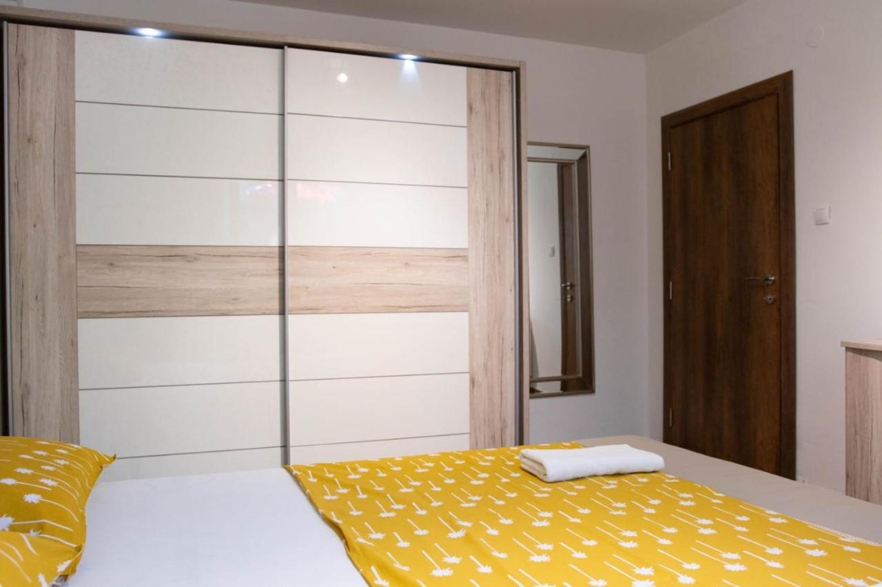 Ferienwohnung Campi D'Oro Kotor Exterior foto