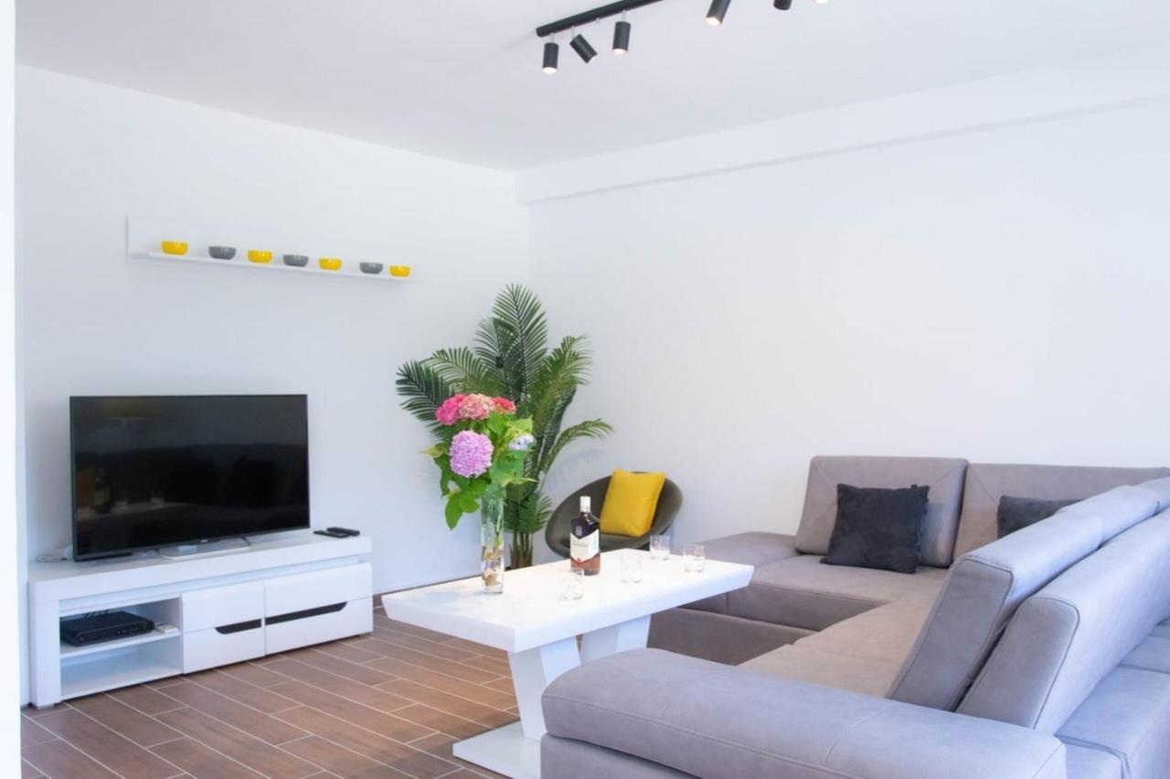 Ferienwohnung Campi D'Oro Kotor Exterior foto